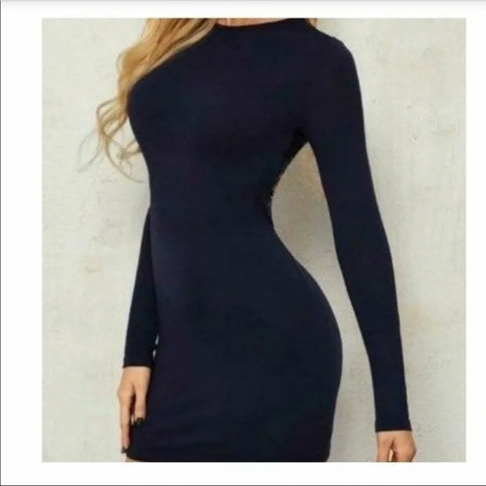 Dress - Picture 3 of 4